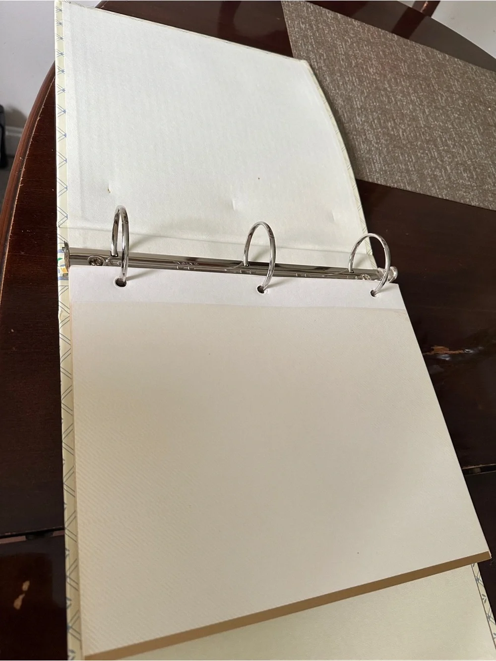 Vintage Floral Heart Pattern Decorative Scrapbook Album - Cream & Pastel